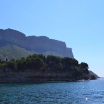Cassis-cliffs-sea